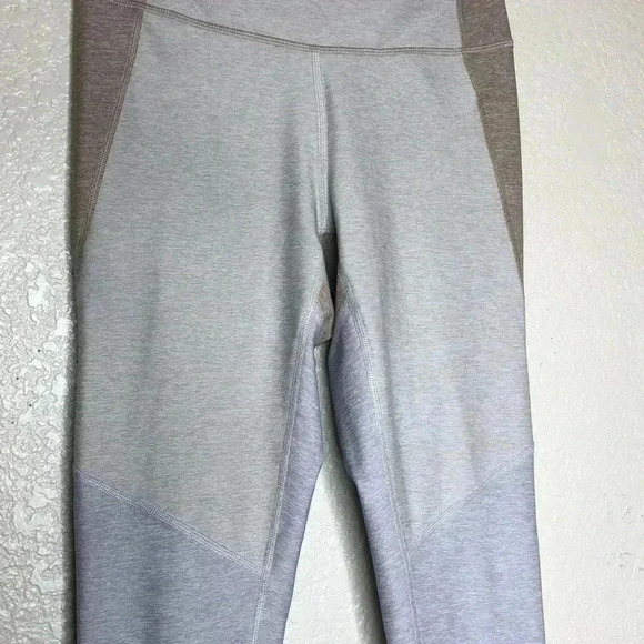 Outdoor Voices Womens Size Small Leggings Tan Nude Colorblock Ankle Length - Picture 2 of 5